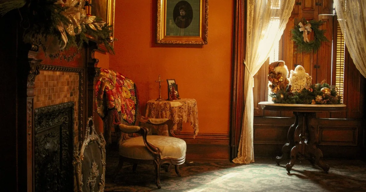 Cozy Victorian room with decorative furnishings, perfect for vintage homes.